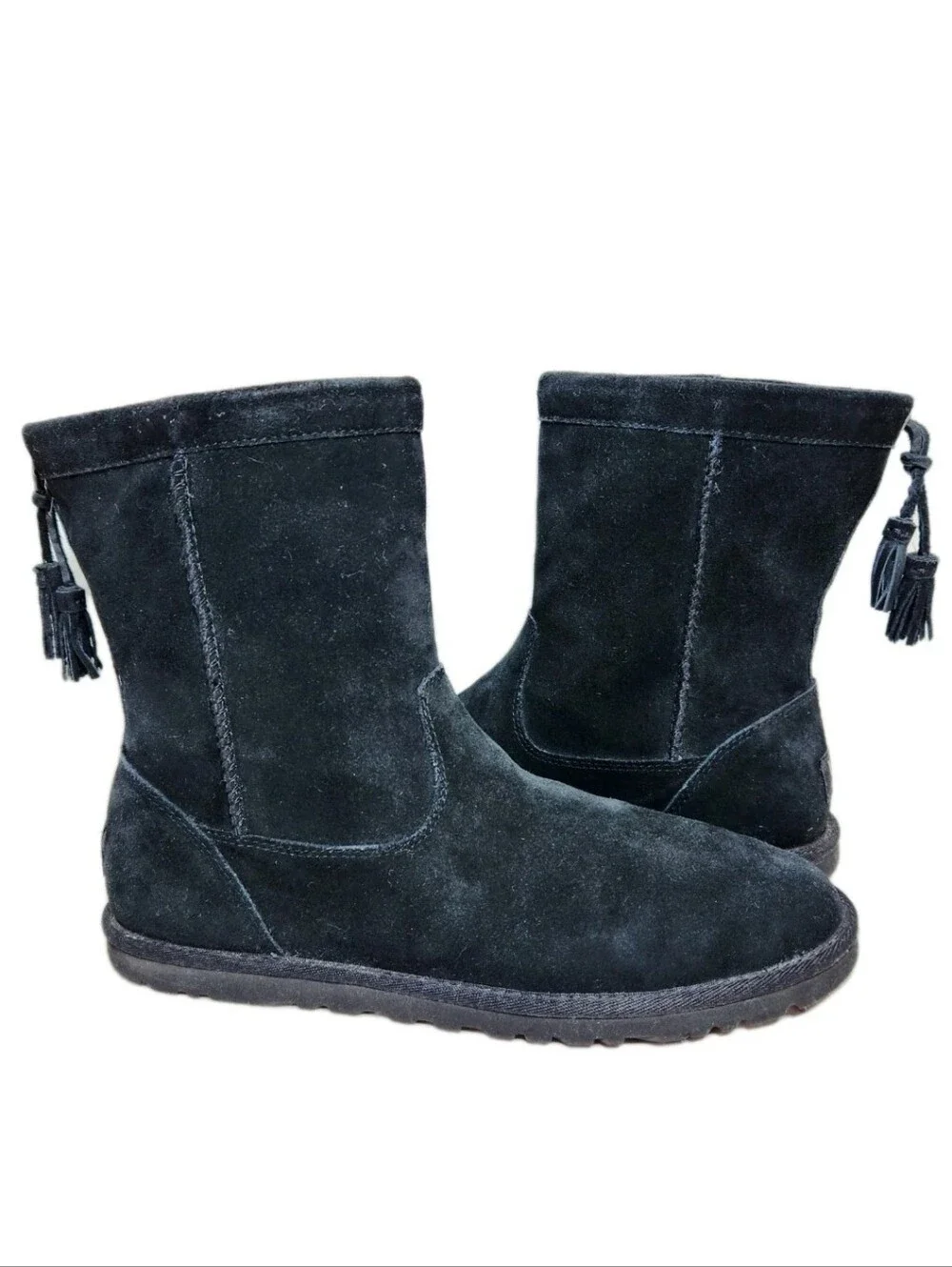 UGG Mia Tassle All-Season Boots Sz 9 Black Suede Short 1006427